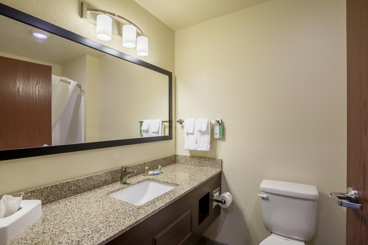 Cobblestone Hotel & Suites Hartford Dış mekan fotoğraf
